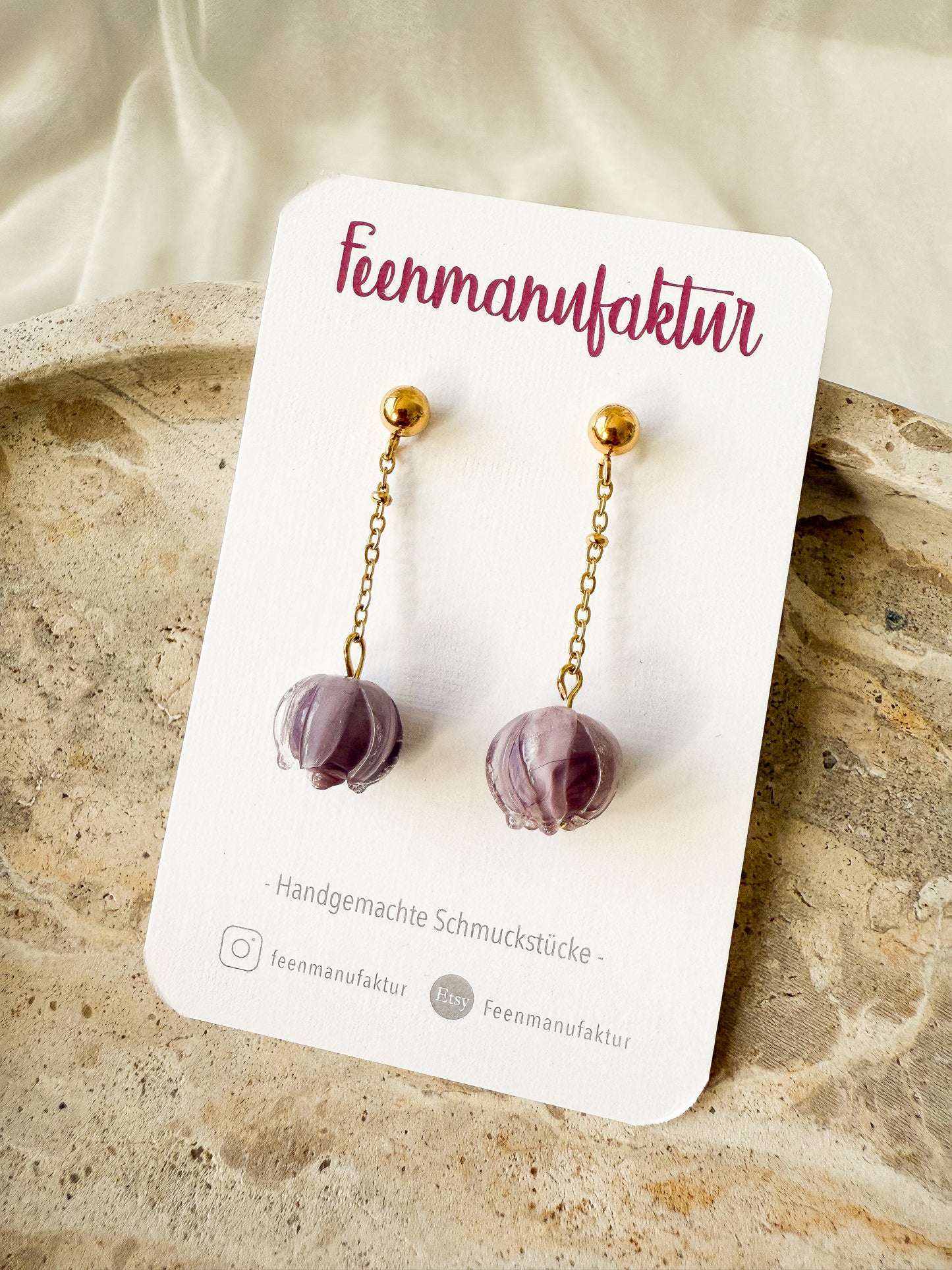Zarte Knospen-Ohrringe „Flora“ mit goldener Kette