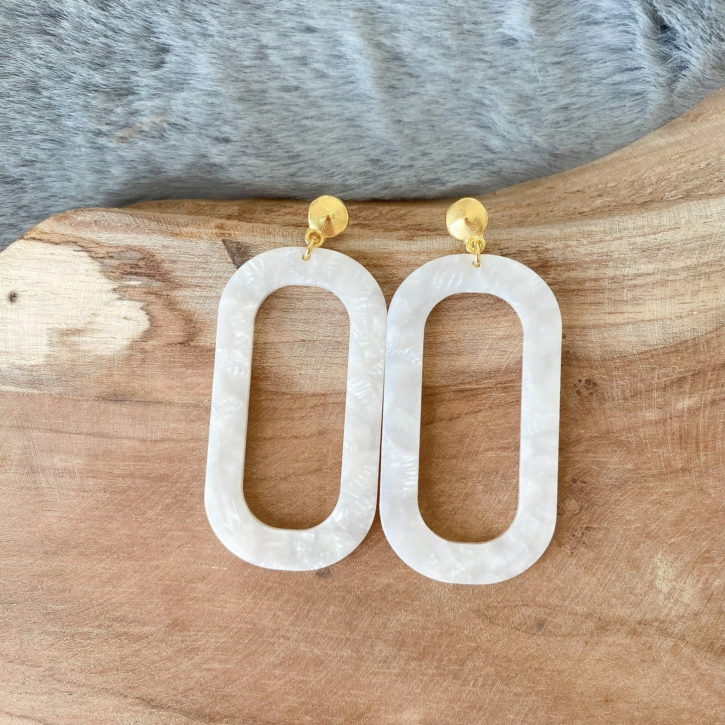 Boho Creme Ohrringe aus Resin Harz - Feenmanufaktur