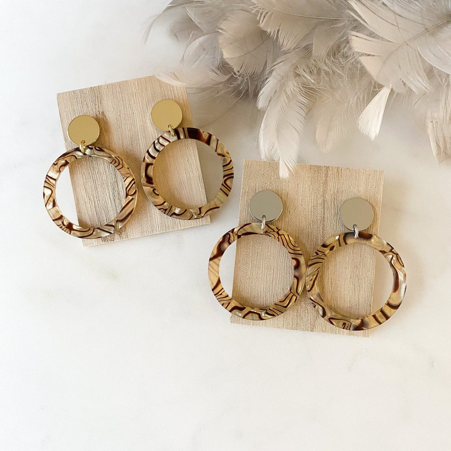 Epoxidharz Ohrringe "Gill" Leomuster Resin - Feenmanufaktur