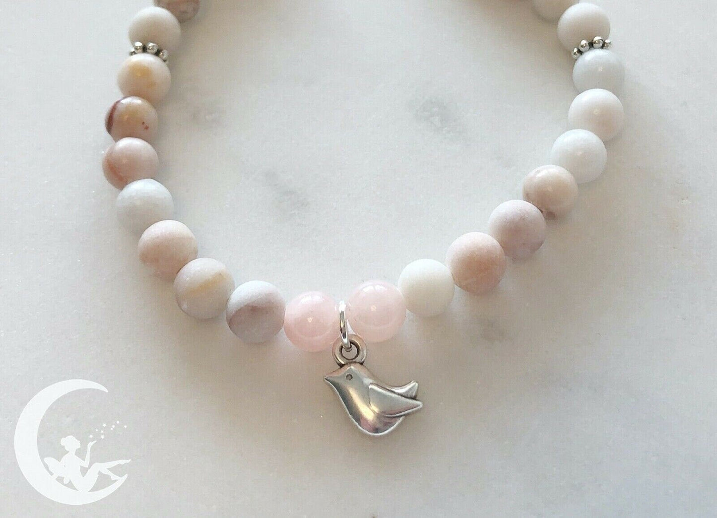 Frühlingsvogel Edelstein Armband Rosenquarz Jade Perlen Naturstein silber rosa - handgemacht - individualisierbar Perlenarmband Edelsteine - Feenmanufaktur