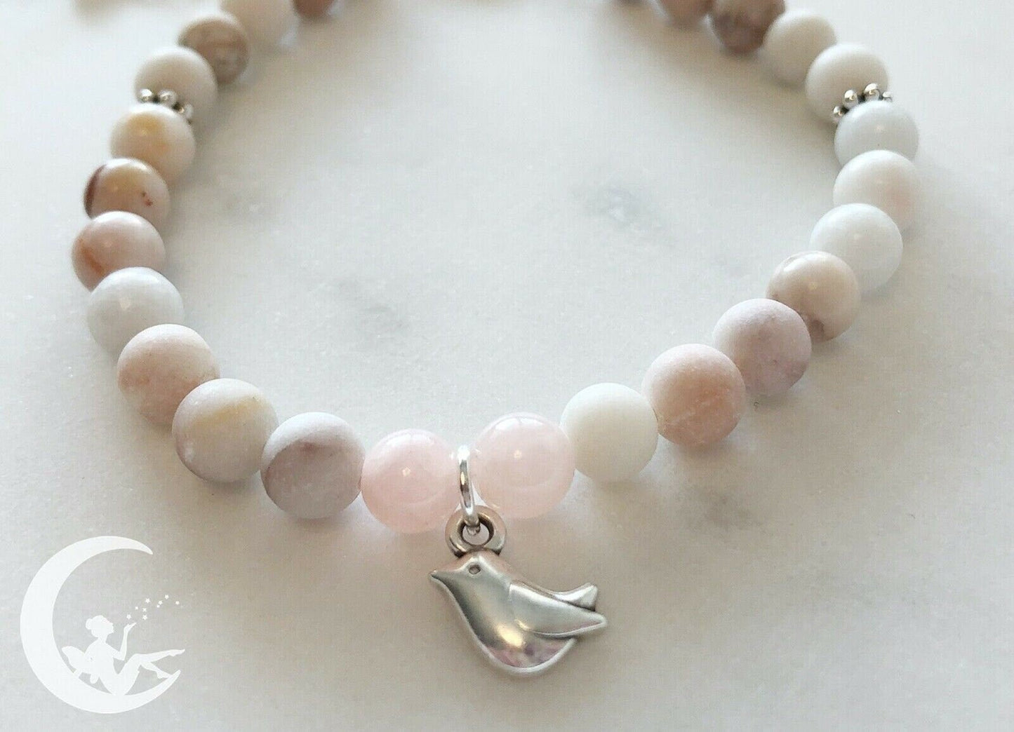 Frühlingsvogel Edelstein Armband Rosenquarz Jade Perlen Naturstein silber rosa - handgemacht - individualisierbar Perlenarmband Edelsteine - Feenmanufaktur