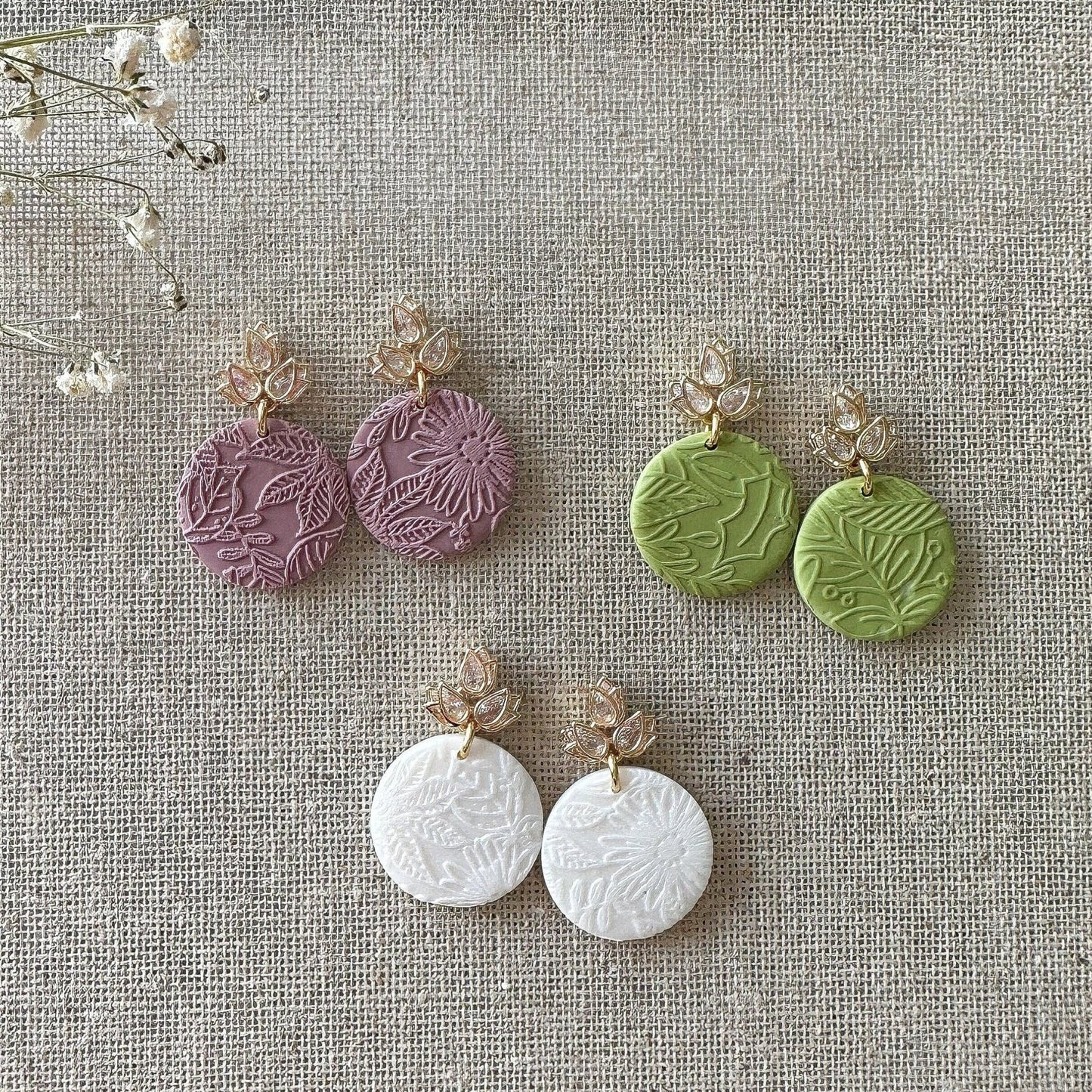 Polymer Clay Ohrringe "Lotus" in Perlmutt - Stecker 24k vergoldet - Feenmanufaktur