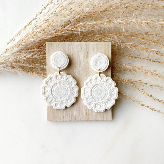 Polymer Clay Ohrringe "Mia" in weiß gold silber - Feenmanufaktur