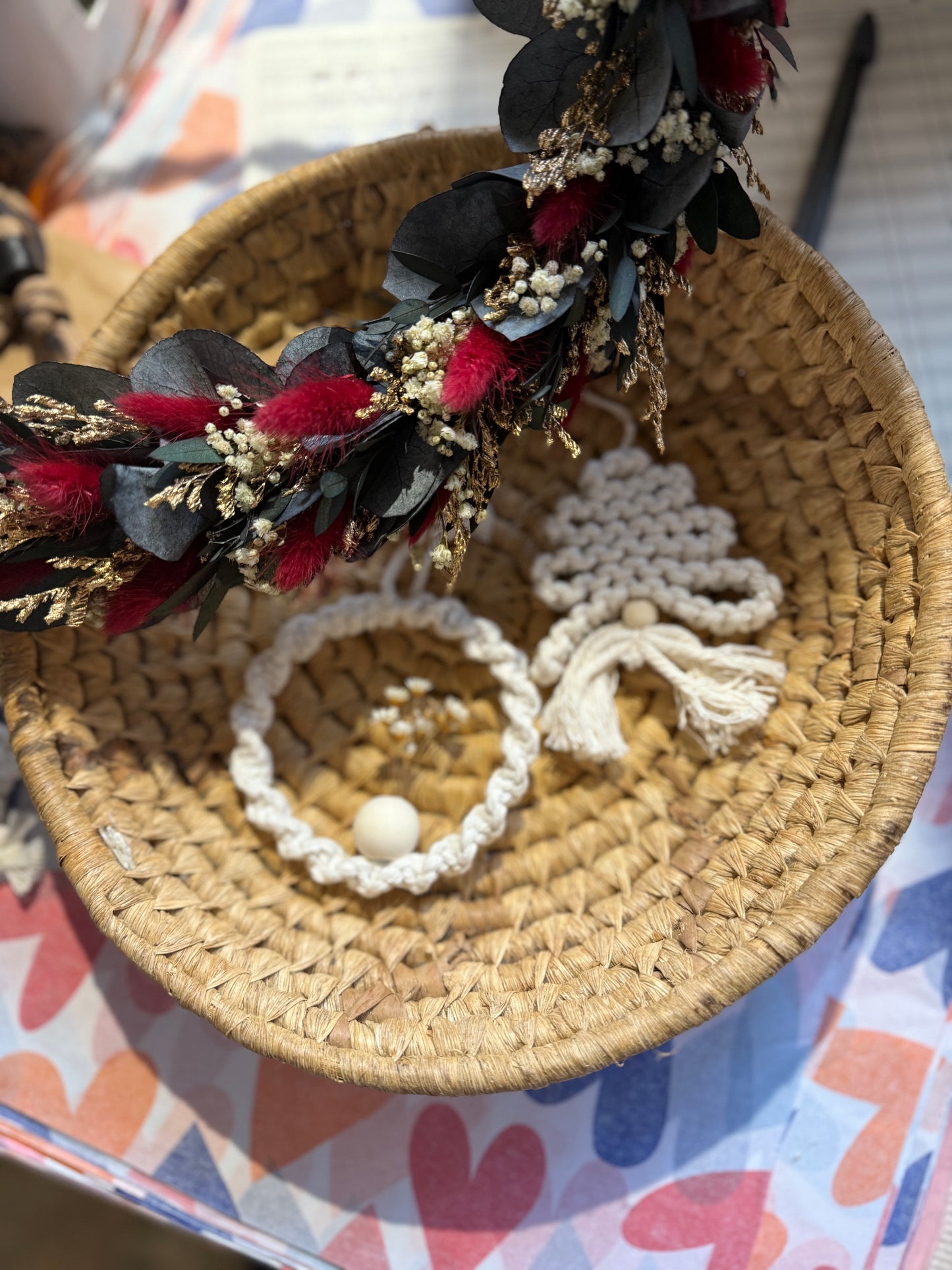 Makramee Dekoanhänger – Handgemacht mit Trockenblumen