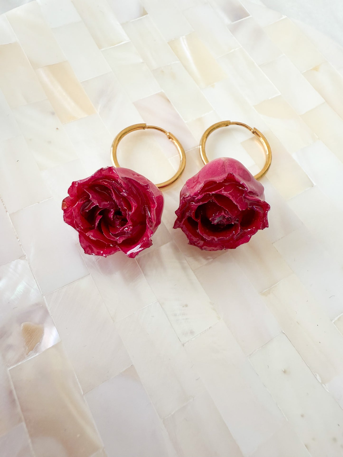 Rosen-Ohrringe „Liora“ mit abnehmbarer Blüte