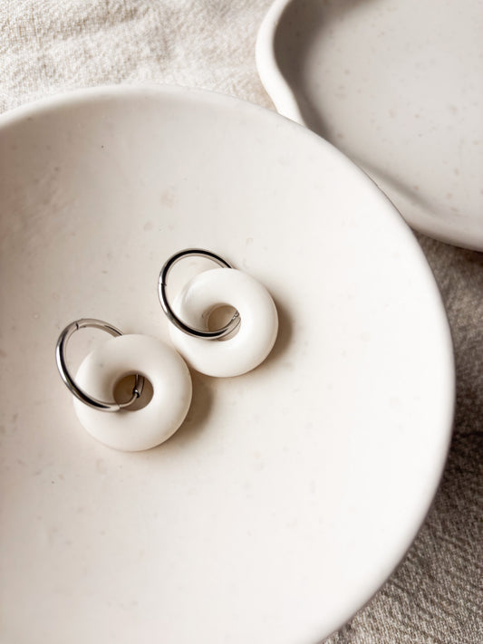 Ohrringe Niva – in Donutform handgemacht im Betondesign aus Edelstahl  x art.icels