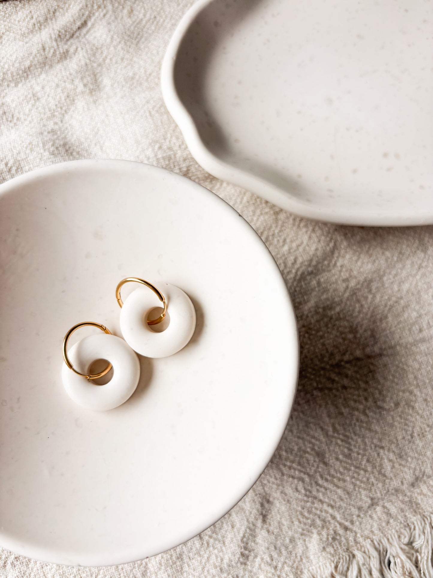 Ohrringe Niva – in Donutform handgemacht im Betondesign aus Edelstahl  x art.icels