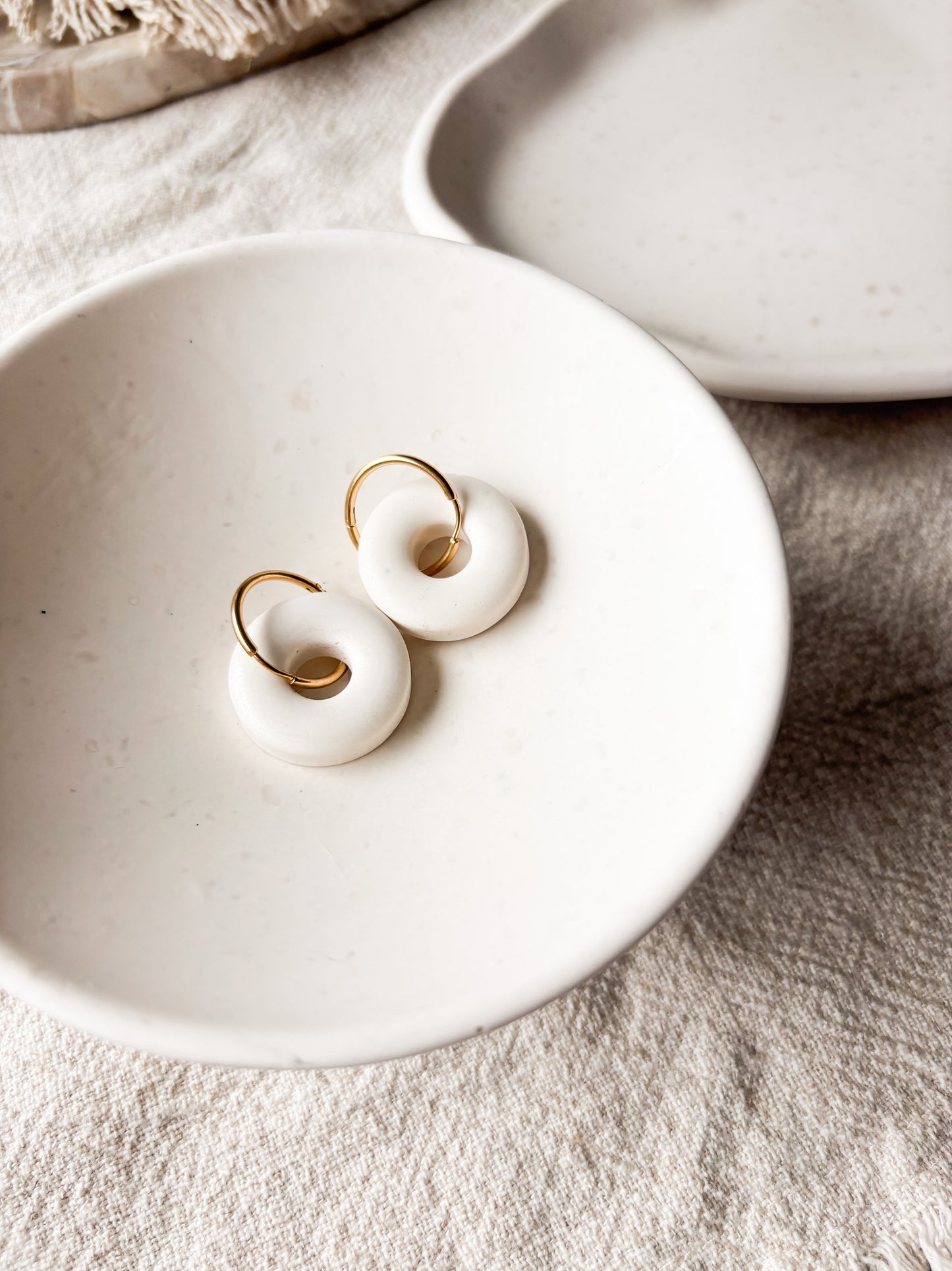 Ohrringe Niva – in Donutform handgemacht im Betondesign aus Edelstahl  x art.icels