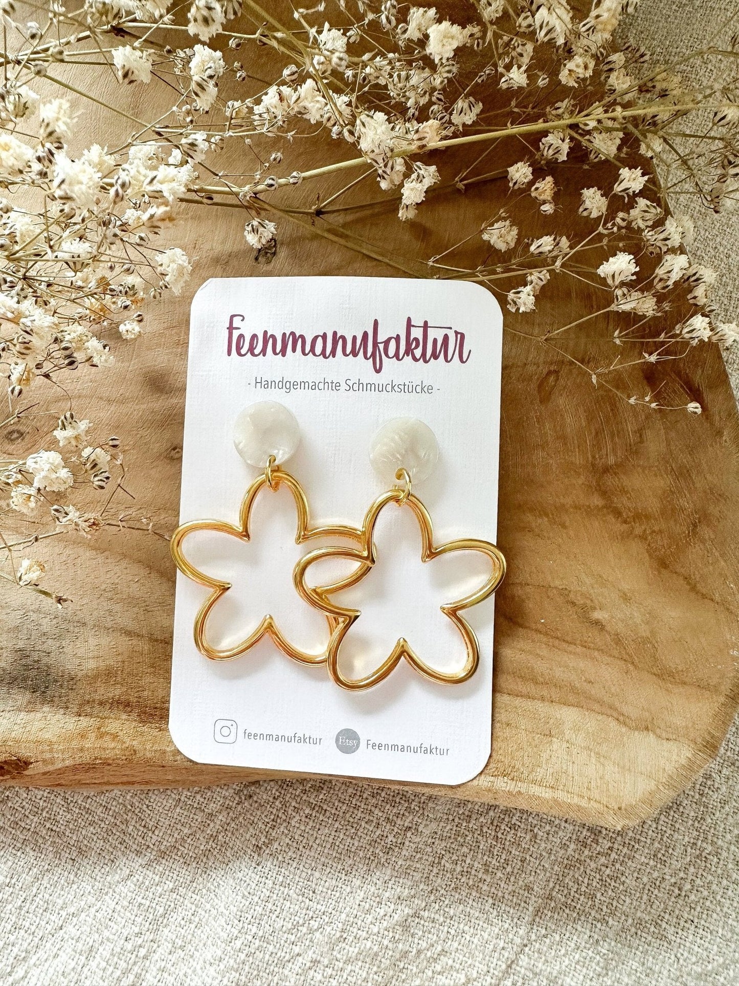 Blumen - Ohrringe in gold oder silber mit Resin Stecker - Feenmanufaktur