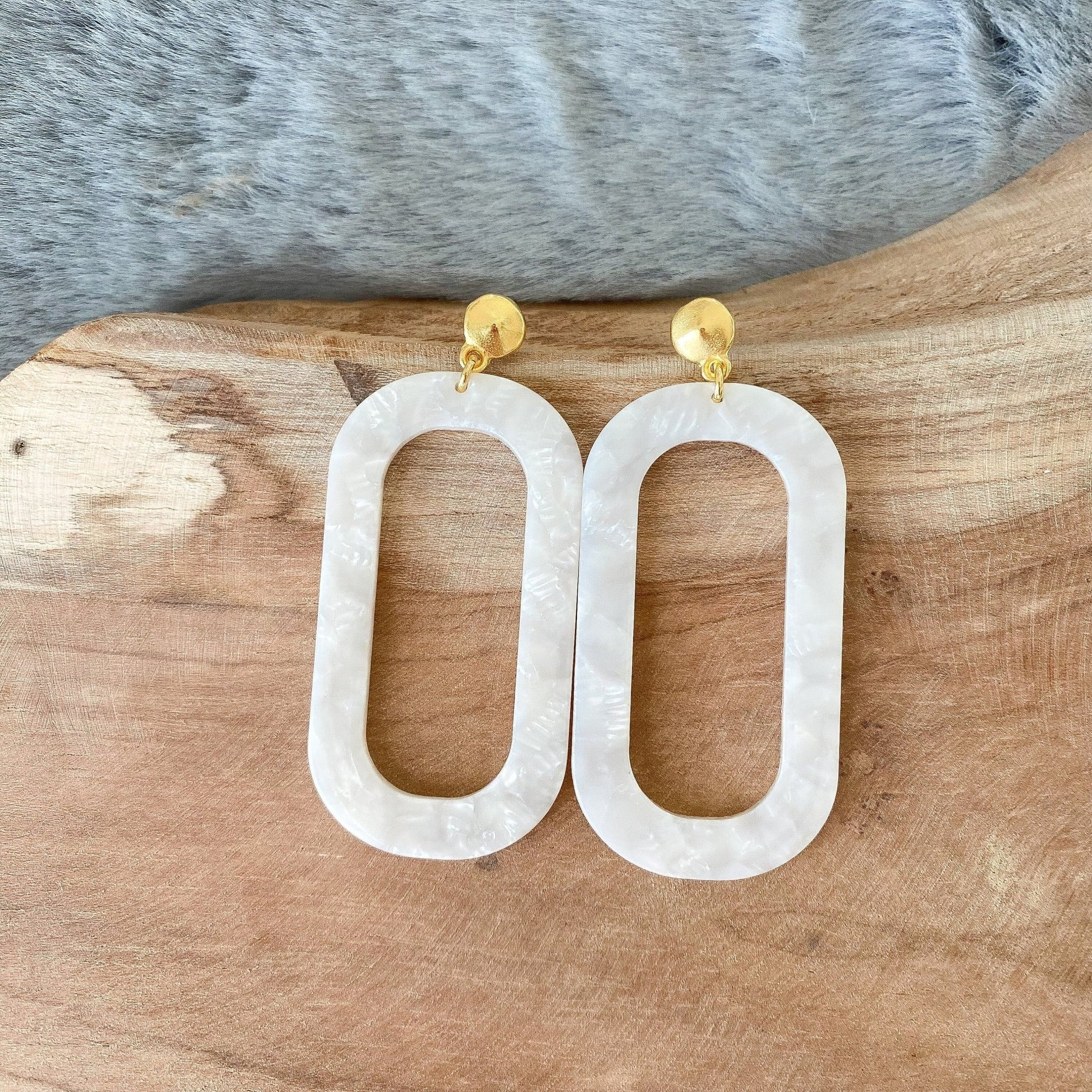 Boho Creme Ohrringe aus Resin Harz - Feenmanufaktur