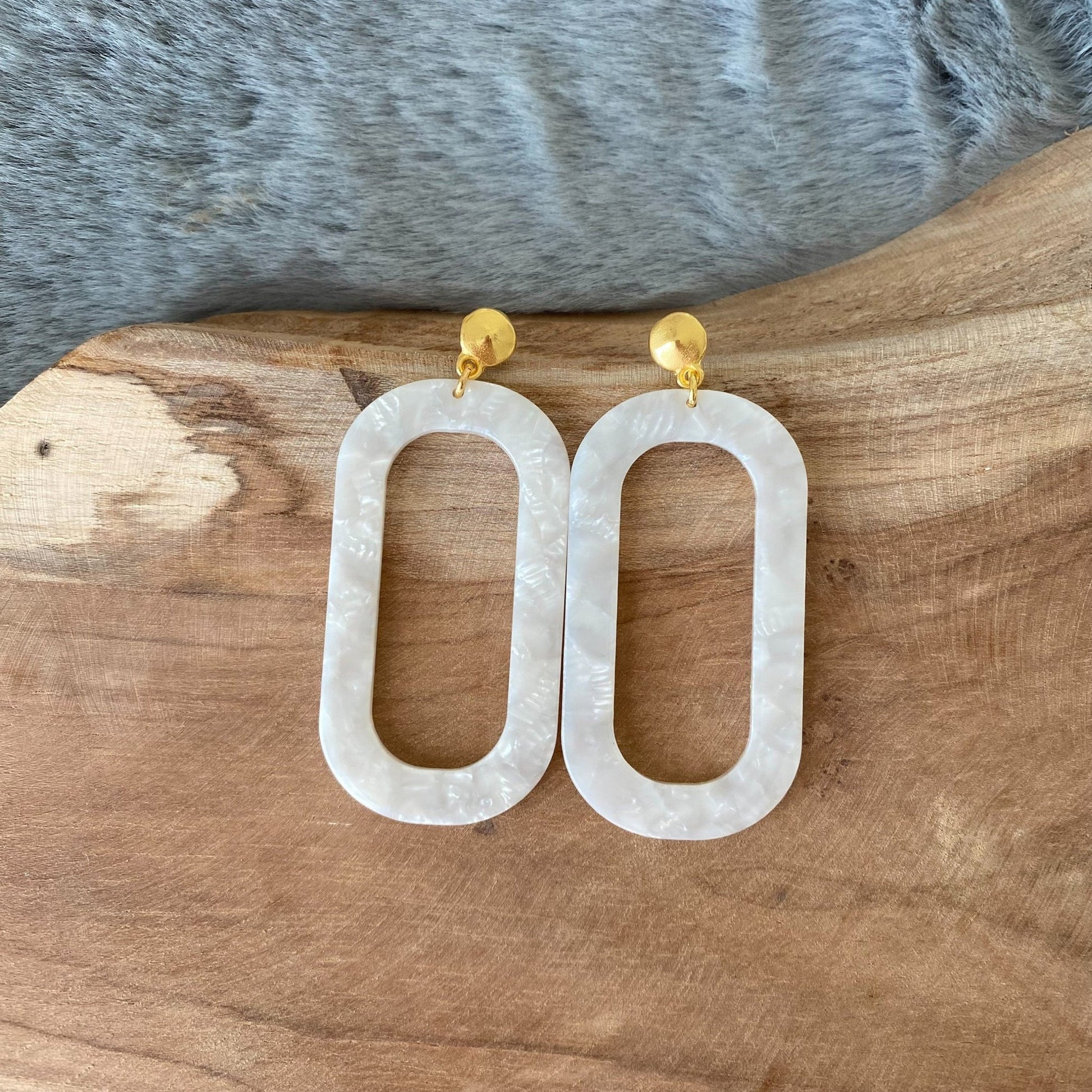Boho Creme Ohrringe aus Resin Harz - Feenmanufaktur