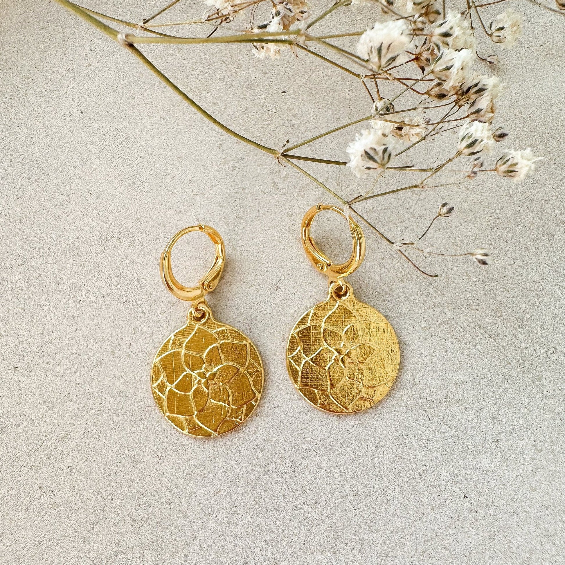 Boho Ohrringe "Lotusblüte" in gold oder silber - Feenmanufaktur