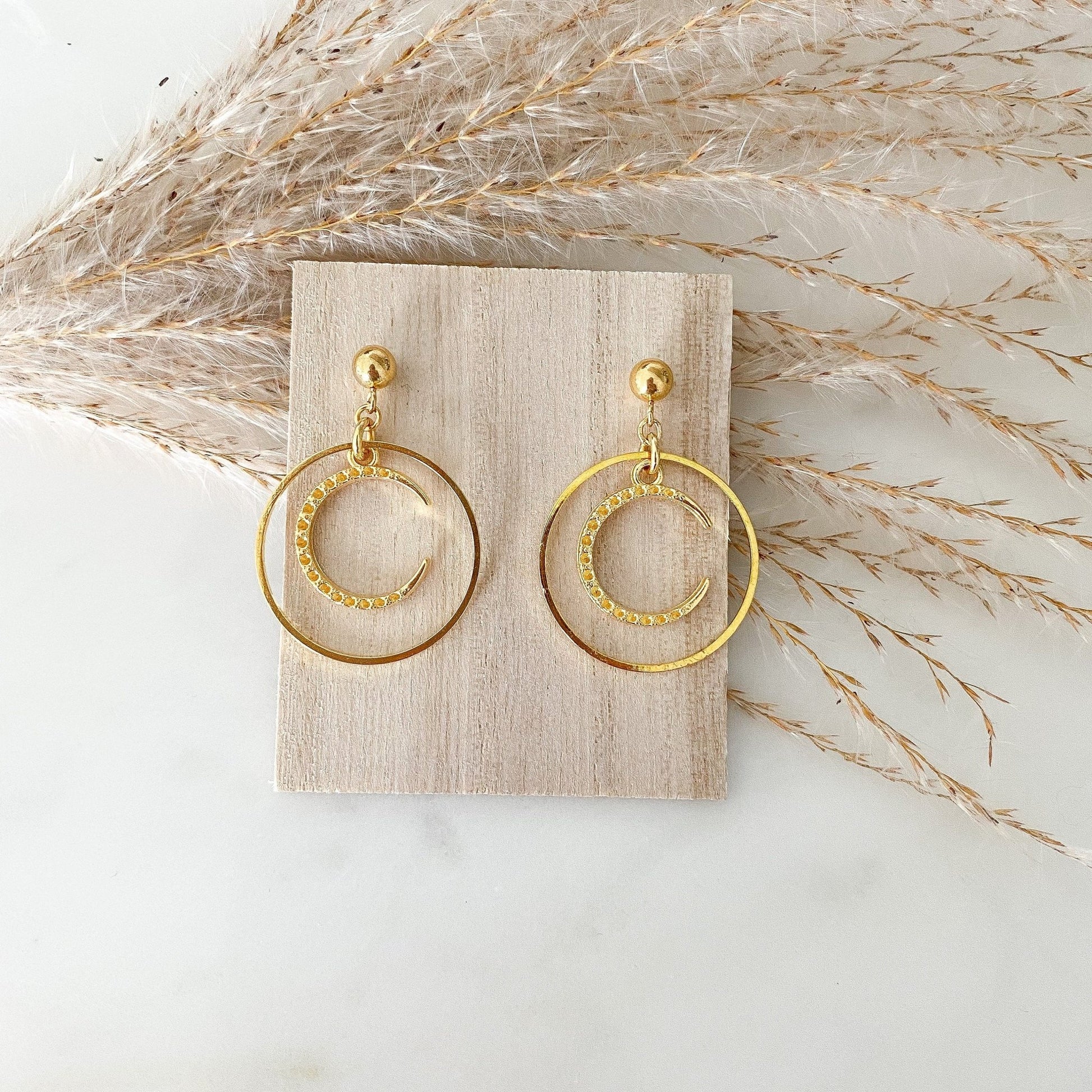Boho Ohrringe "Mond" in gold - minimalistisch - Feenmanufaktur