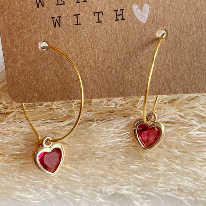 Funkelnde Liebe <3 edle Creolen in gold mit Herz *handgefertigte Ohrhänger* Herzen Blogger Style Herzchen Ohrringe Schmuck - Feenmanufaktur
