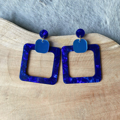 Große Statement Ohrringe "Nele" in blau Metallic Resin - Feenmanufaktur