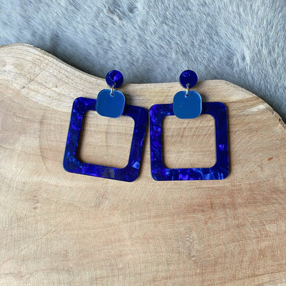 Große Statement Ohrringe "Nele" in blau Metallic Resin - Feenmanufaktur