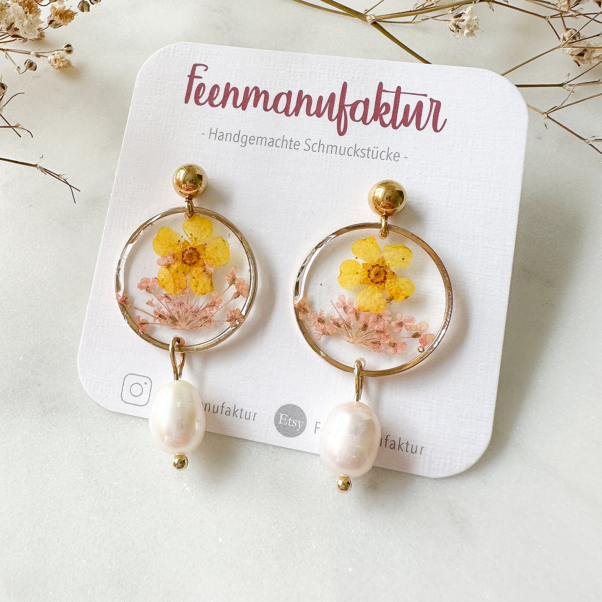 Trockenblumen Ohrringe mit echter Süßwasserperle "gelb"