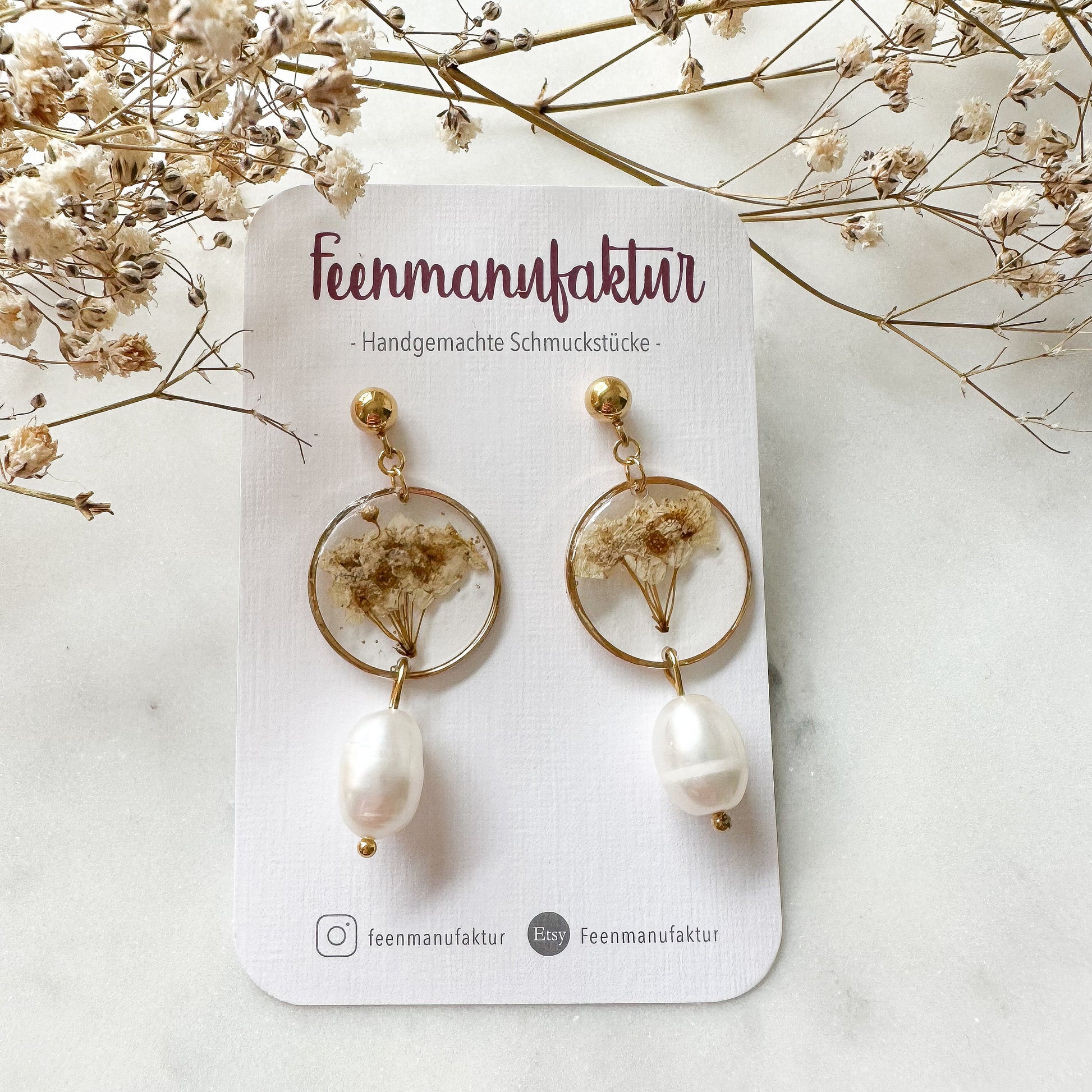 Trockenblumen Ohrringe mit echter Süßwasserperle "Schleierkraut"