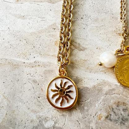 Halskette in gold - Sonne, Goldmünze und großes Herz