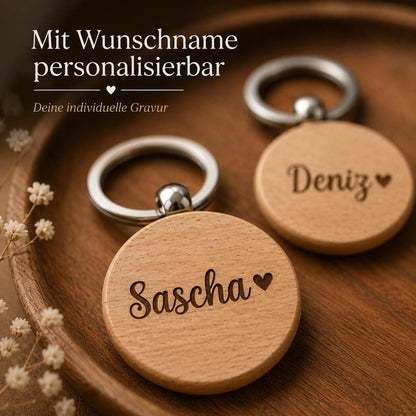 Personalisierter Holz-Schlüsselanhänger mit Name oder Wunschwort – graviertes Geschenk für Pärchen, Mama, Papa, Oma, Opa & Freunde