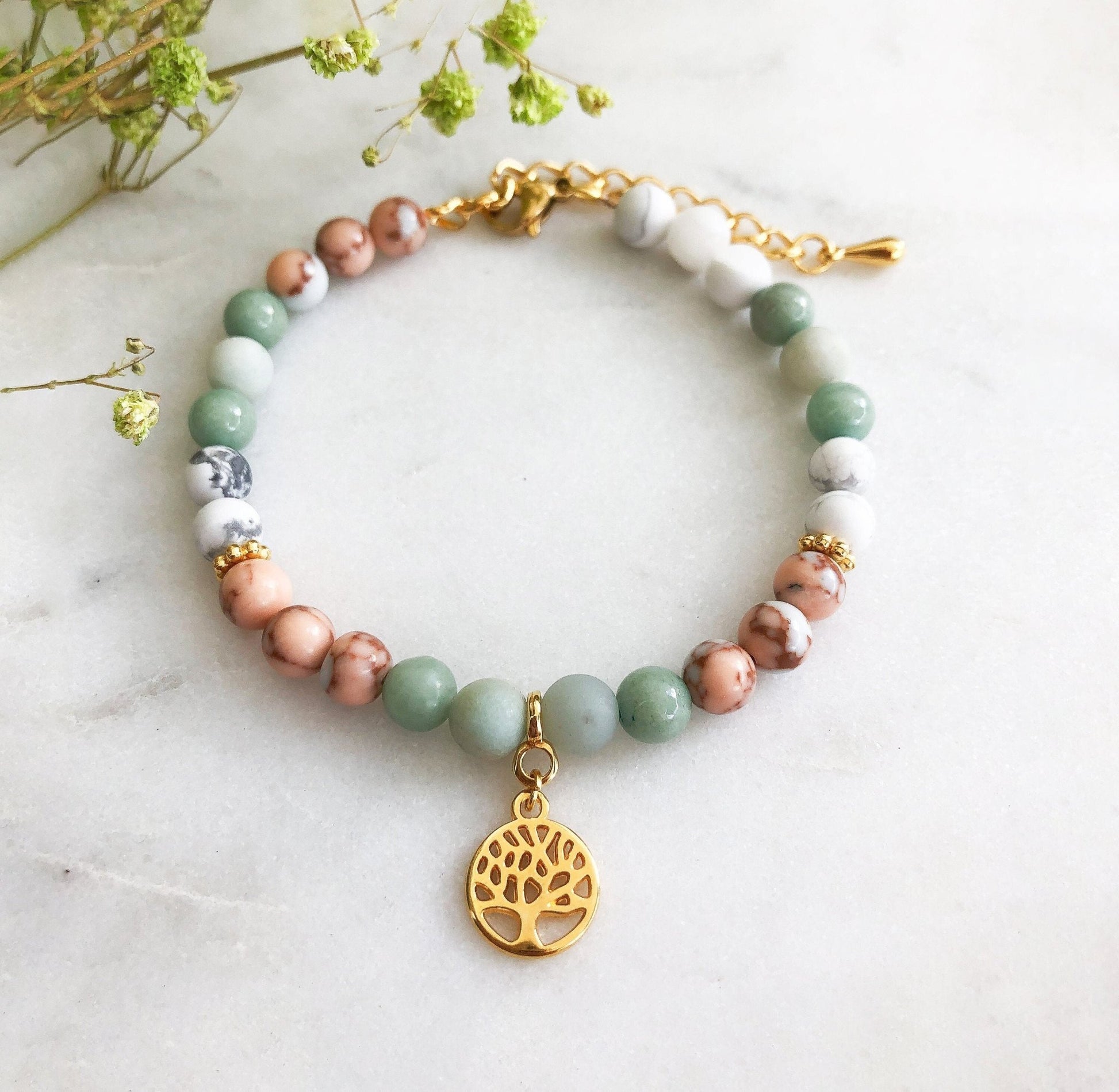Lebensbaum Edelstein Armband mit Jade Perlen in gold grün - Feenmanufaktur