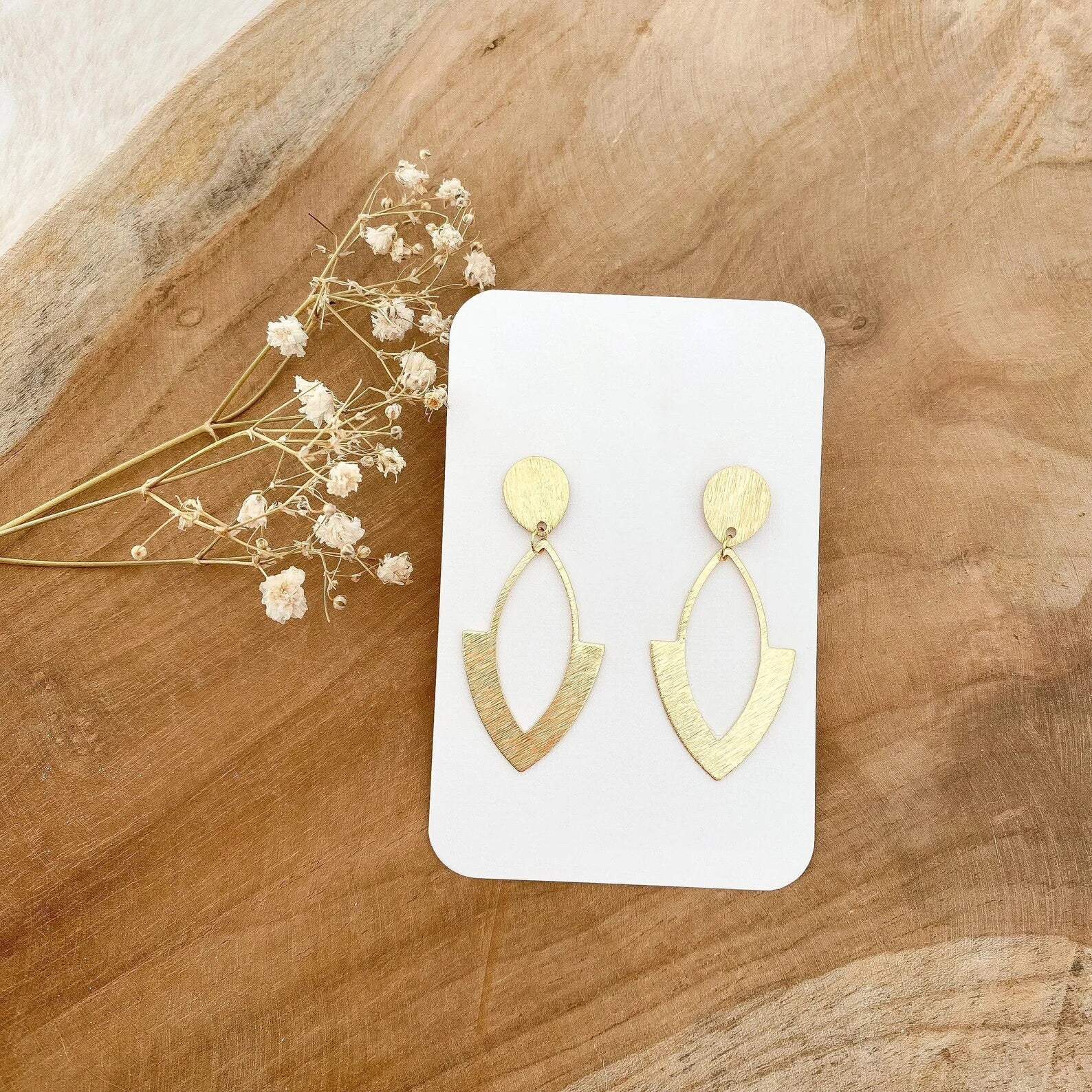 Minimalistisch moderne Ohrhänger in gold - Feenmanufaktur