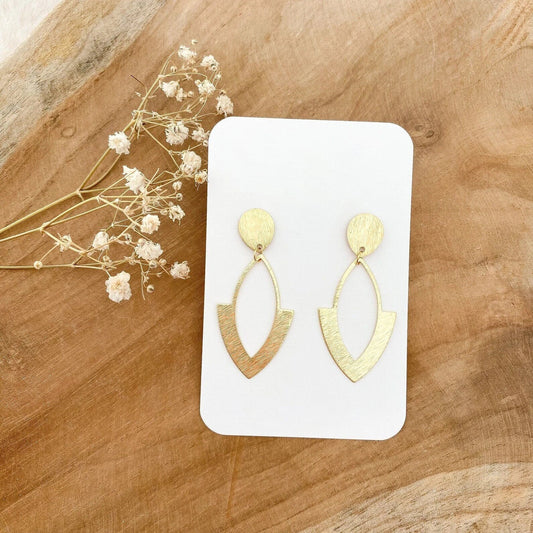 Minimalistisch moderne Ohrhänger in gold - Feenmanufaktur