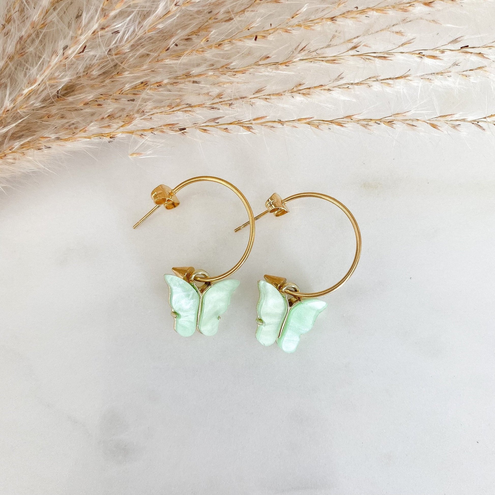 Ohrringe mit Schmetterling in mint gold - Feenmanufaktur