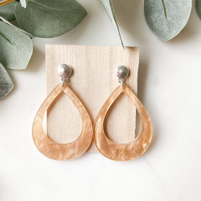 Resin Ohrringe "Anna" beige oder Leomuster - Feenmanufaktur