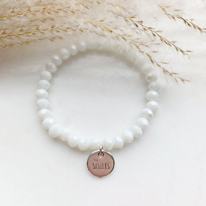 Schwestern - Armband *Sisters* Perlenarmband Schwester Liebe silber Freundschaftsarmband Freundin weiß elastisch Freundinnen Geschenk Familie - Feenmanufaktur