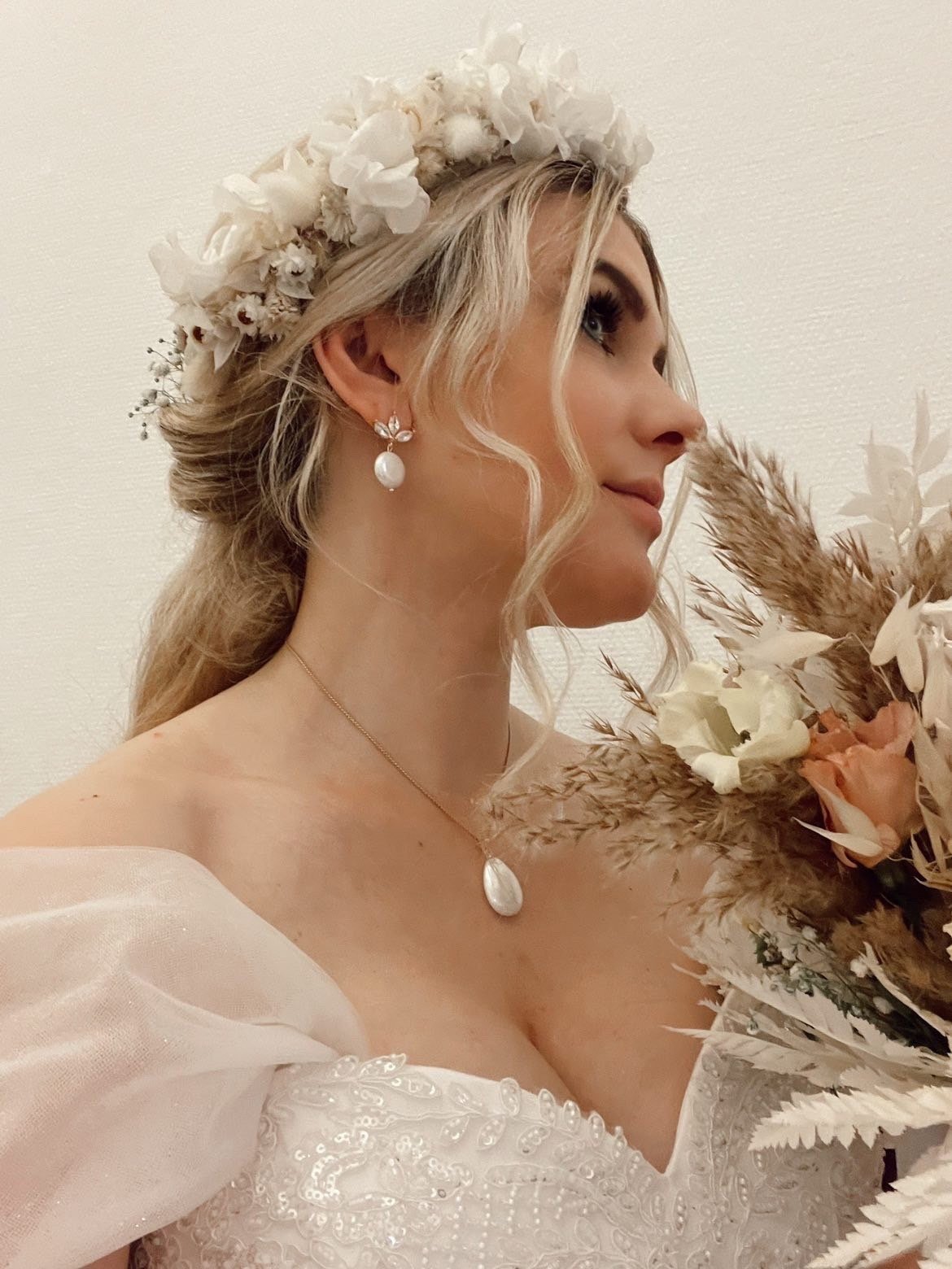 Süßwasserperlen Anhänger gold "Elara" Hochzeitsschmuck - Feenmanufaktur